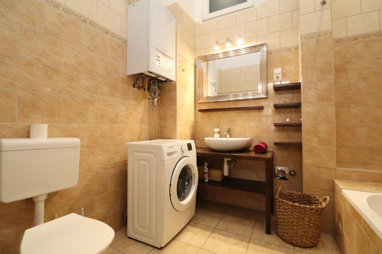 Broadway Downtown Deluxe Budapest Ngoại thất bức ảnh