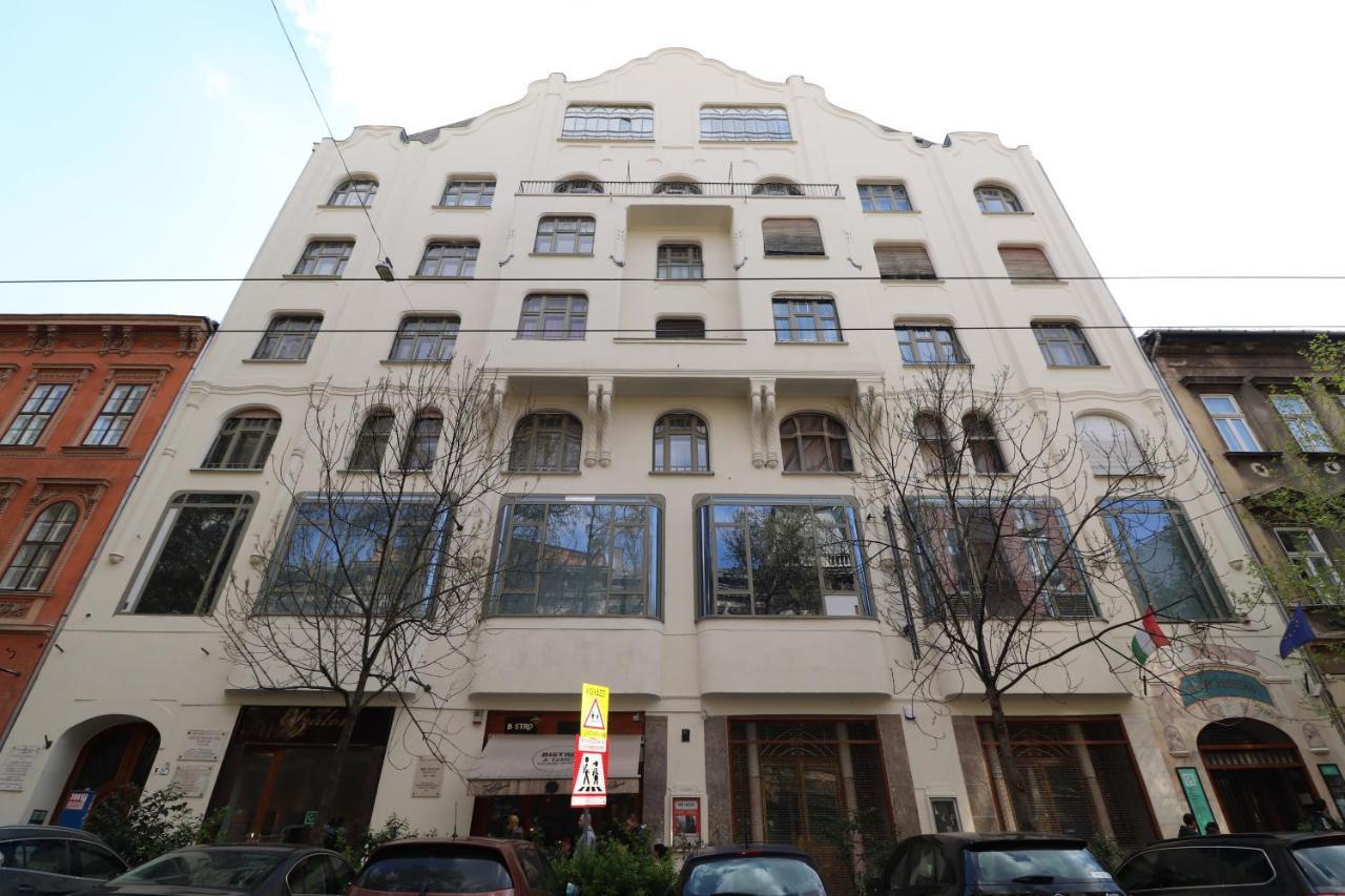 Broadway Downtown Deluxe Budapest Ngoại thất bức ảnh